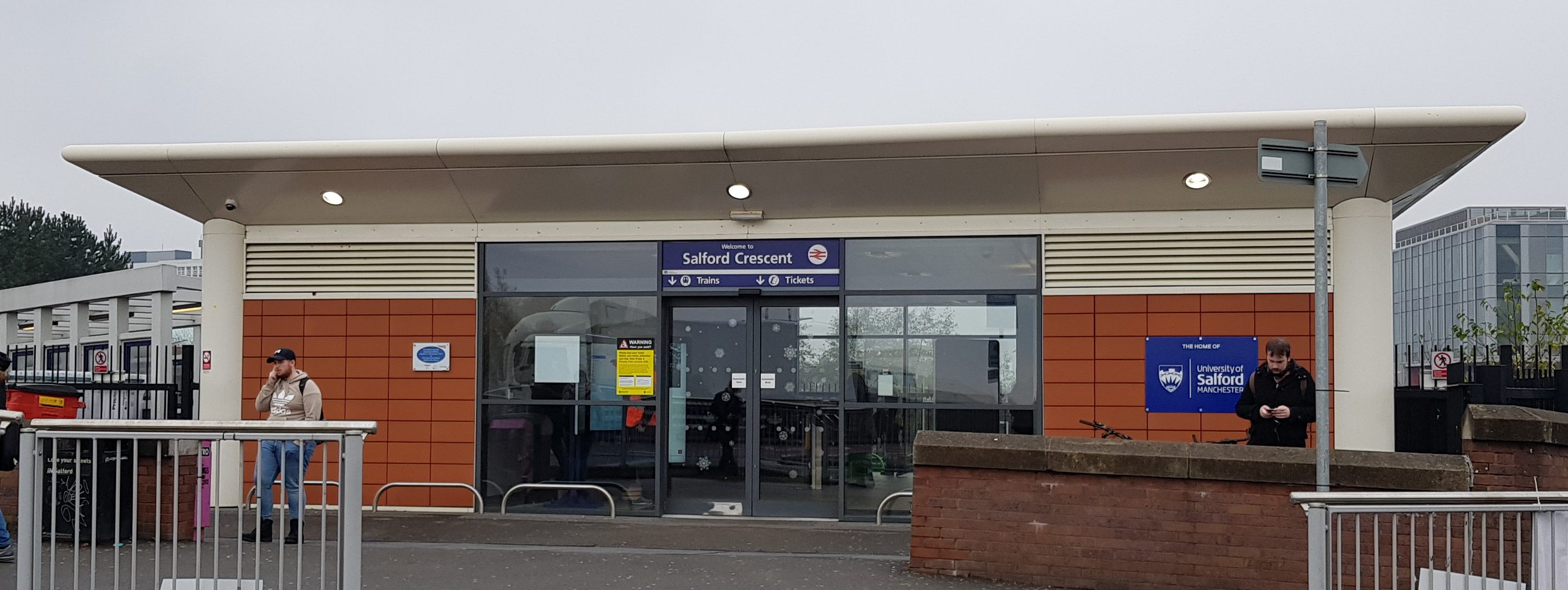 third platform at Salford Crescent