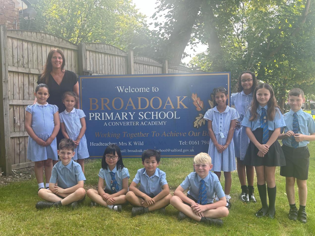 Broadoak Primary School in Swinton given 'Outstanding' Ofsted rating