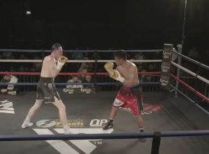 'Super' Alex Murphy boxing against Eliecer Quezada - via YouTube 