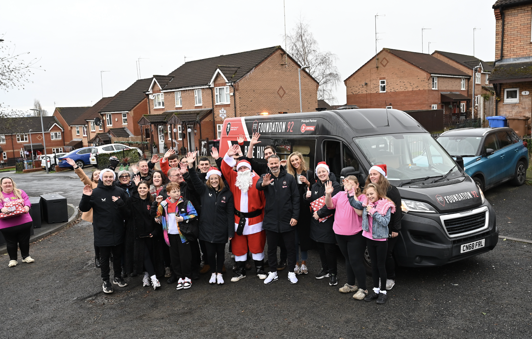 Salford City invites fans to send Christmas cards to players