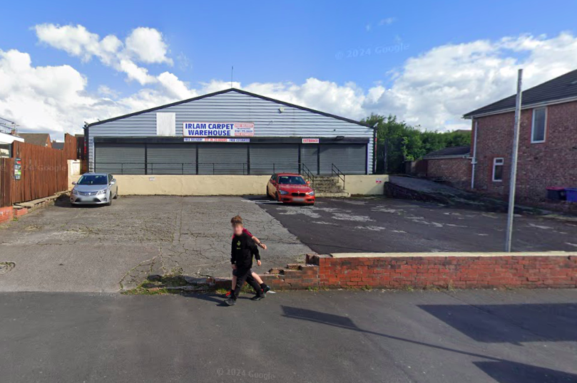 Carpet warehouse in Irlam to make way for new apartment block and retail space