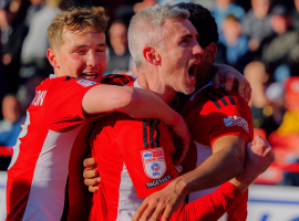 Matty Lund strikes for Salford vs Grimsby Town