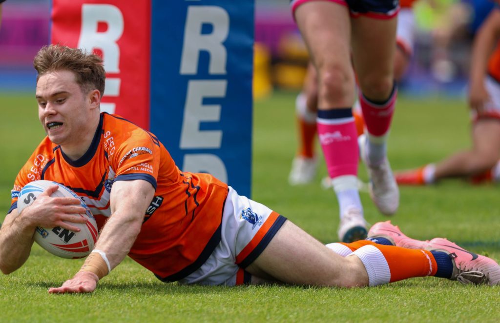 Tommy Porter scores the Lions first - MKS Sports Photography